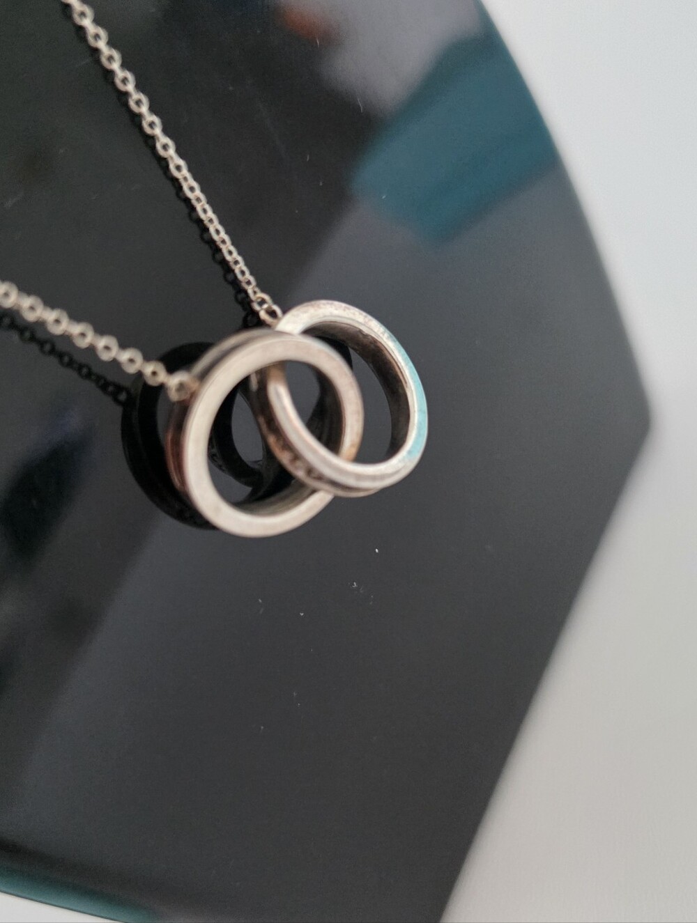 Authentic Tiffany & Co. 925 Sterling Silver Interlocking Circles Necklace - Picture 9 of 12